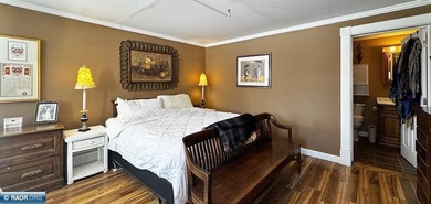 Retreat To Renowned Historic Bed & Breakfast, Vermilion Park Inn - photo 19