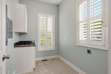 This stunning 3,500 sq.ft. residence is move-in ready, offers - photo 20