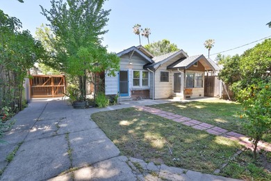 A classic Craftsman brimming with character, this 3-bedroom - photo 20