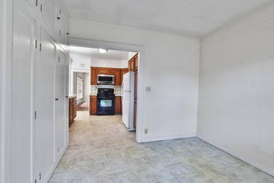A classic Craftsman brimming with character, this 3-bedroom - photo 21
