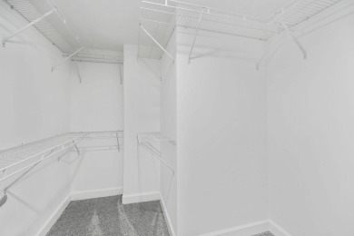 LOCATION! LOCATION! LOCATION! Close to professional schools and