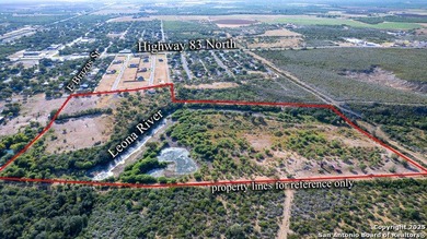 (private lake, pond, creek) Home For Sale in Uvalde Texas