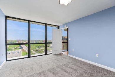 LOCATION! LOCATION! LOCATION! Close to professional schools and