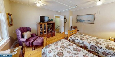 Retreat To Renowned Historic Bed & Breakfast, Vermilion Park Inn - photo 34