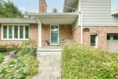 Welcome to 395 Ridgemont Drive, a beautifully maintained brick - photo 2