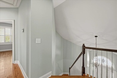 This stunning 3,500 sq.ft. residence is move-in ready, offers - photo 45
