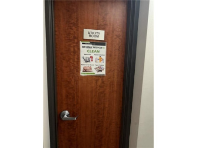 LOCATION! LOCATION! LOCATION! Close to professional schools and