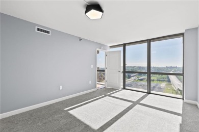 LOCATION! LOCATION! LOCATION! Close to professional schools and