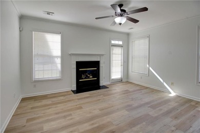 Charminig 3 bedroom / 2.5 bathroom traditional styled home is - photo 15