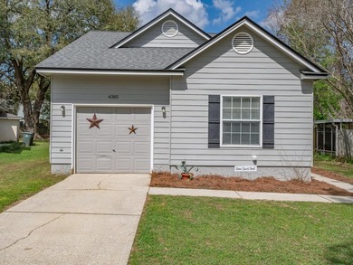 Lake Home For Sale in Tallahassee, Florida
