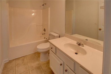 Charminig 3 bedroom / 2.5 bathroom traditional styled home is - photo 30