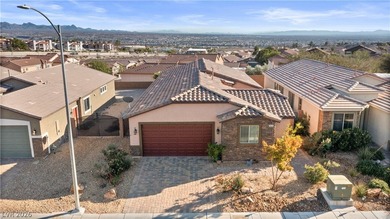 PRIVATE CASITA, COURTYARD ENTRY, AND A BACKYARD BUILT FOR - photo 3