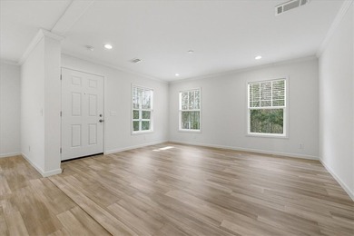 Additional listing photo 2