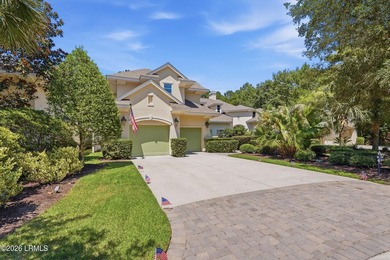 Beautifully maintained Berkeley Hall townhome offering elegant - photo 8