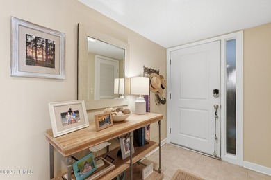 Rarely available 3-bedroom Bluff Villa in the heart of South - photo 7