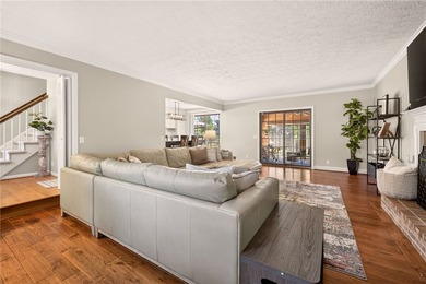 Welcome to 139 Scotch Pine Drive! This stunning 4-bedroom, 2 - photo 7