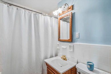 Welcome to your next home at Lakeside Towers! This spacious - photo 13