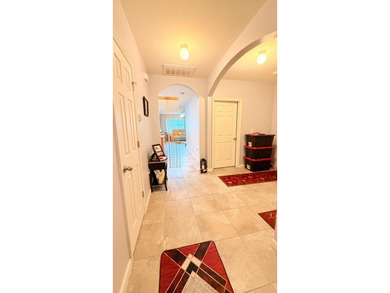 Welcome to this very well kept four-bedroom, two-bathroom - photo 18