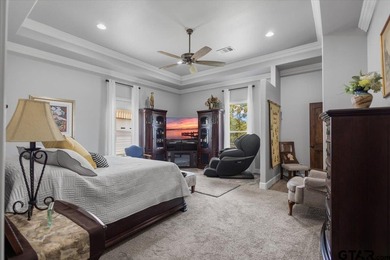 Experience the perfect blend of luxury, comfort, and - photo 21
