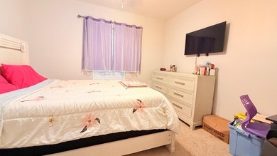 Welcome to this very well kept four-bedroom, two-bathroom - photo 21