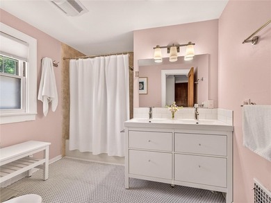 Wonderful Place to Call Home! Just Unpack & Enjoy! Stunning - photo 25
