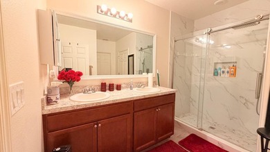 Welcome to this very well kept four-bedroom, two-bathroom - photo 26