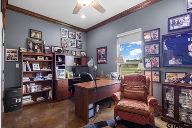 Experience the perfect blend of luxury, comfort, and - photo 28