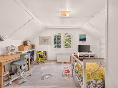 Wonderful Place to Call Home! Just Unpack & Enjoy! Stunning - photo 31