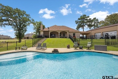 Experience the perfect blend of luxury, comfort, and - photo 32