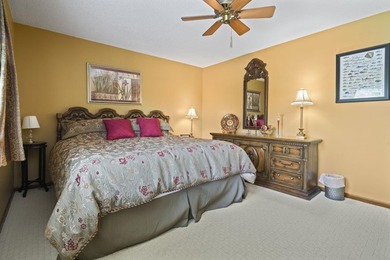 This is a beautifully maintained and updated 3 bed 2 bath home - photo 35