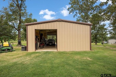 Experience the perfect blend of luxury, comfort, and - photo 44