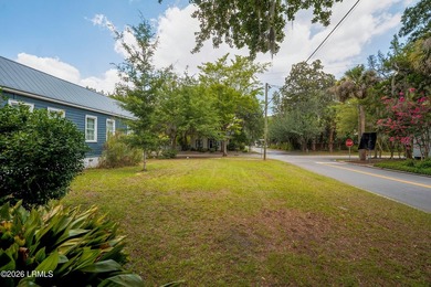 One of the last few buildable lots in downtown Beaufort, located - photo 2