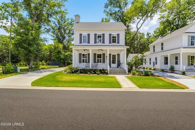 Built in 2021 by Artisan Custom Homes, this beautiful 3-bedroom - photo 2