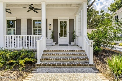 Built in 2021 by Artisan Custom Homes, this beautiful 3-bedroom - photo 4