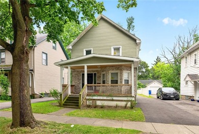 Prepare to be impressed by this spacious 3-bedroom, 2 full bath - photo 1