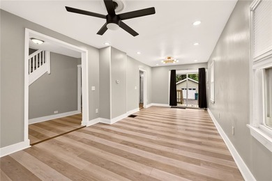 Prepare to be impressed by this spacious 3-bedroom, 2 full bath - photo 5