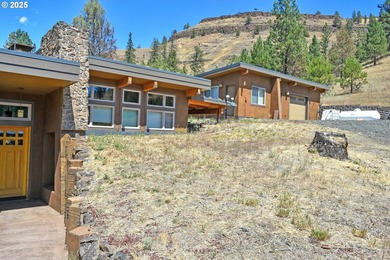 This contemporary split-level custom built home was inspired by - photo 7