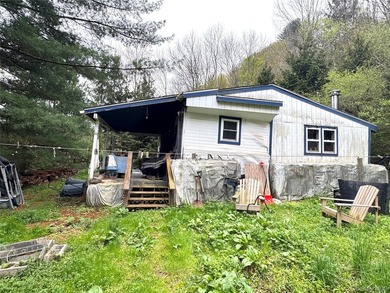 Investor Special on Beautiful Secluded Acreage! Opportunity - photo 1