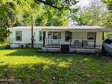 St. Johns River Home For Sale in San Mateo Florida