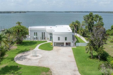 Lake Home For Sale in Thonotosassa, Florida