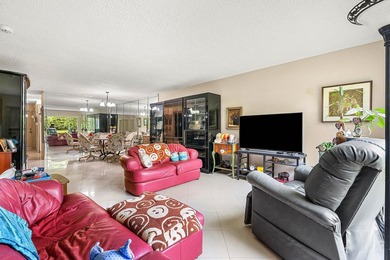 Tucked away as a private end-unit in desirable Town Villas, this - photo 15