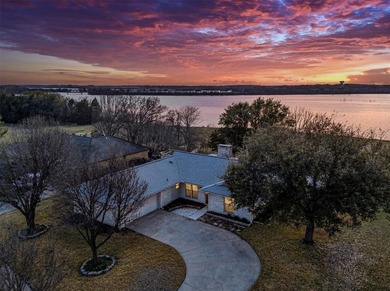 Lake Ray Hubbard Home For Sale in Rowlett Texas
