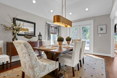 This coastal-designed 4 BR, 3.5 bath residence is a perfect home - photo 22