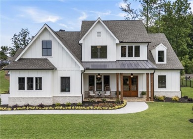 Lake Home For Sale in Dawsonville, Georgia