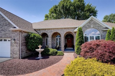 Impeccably maintained and thoughtfully designed, this spacious - photo 4