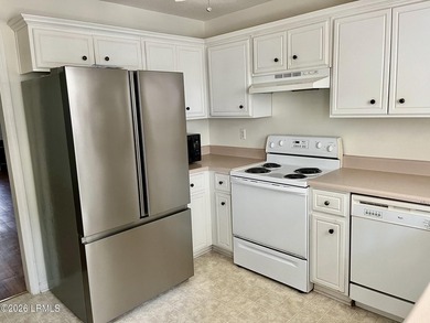 THIS IS ONE SWEET PROPERTY IN A TOP NOTCH LOCATION. PERFECT AS A - photo 6