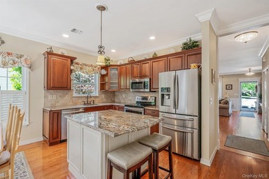 Charming home located in a 55+ gated community, ideally situated - photo 11