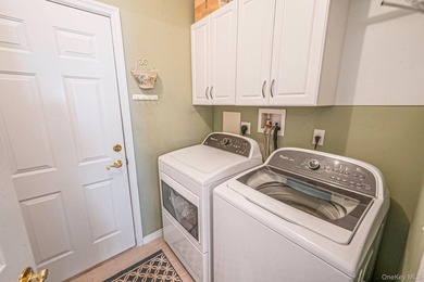Charming home located in a 55+ gated community, ideally situated - photo 23