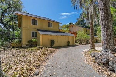 Beautifully remodeled & freshly updated 2 Bedroom, 2 Bath Villa - photo 25