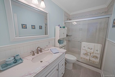 Charming home located in a 55+ gated community, ideally situated - photo 27